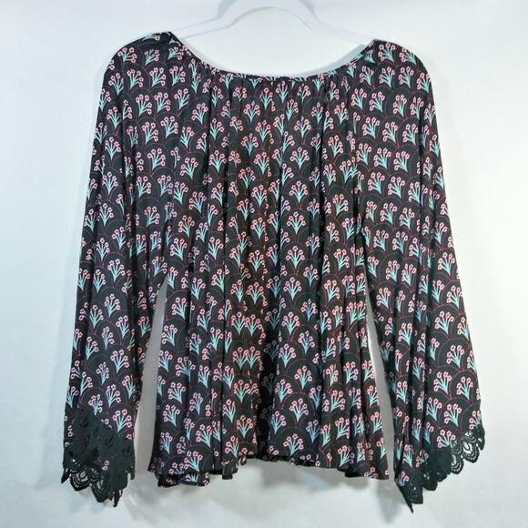 Express Black Floral Blouse Button Front Size Small - Picture 8 of 8